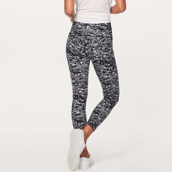 Lululemon Wunder Under Hi-Rise 7/8 Tight 25" m7. - Picture 14 of 16